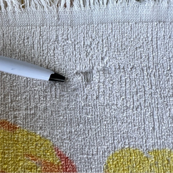 VTG MCM Poppies Fringed Oversized Bath Beach Pool Towel Vera Neumann? 35x58 FLAW - Picture 10 of 11